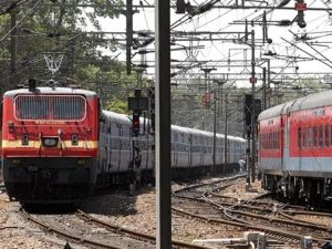 Indian Railways: दीपावली के शुभ अवसर पर पश्चिम रेलवे सूरत से सुबेदारगंज तक चलाएगी फ़ास्ट स्पेशल ट्रेन